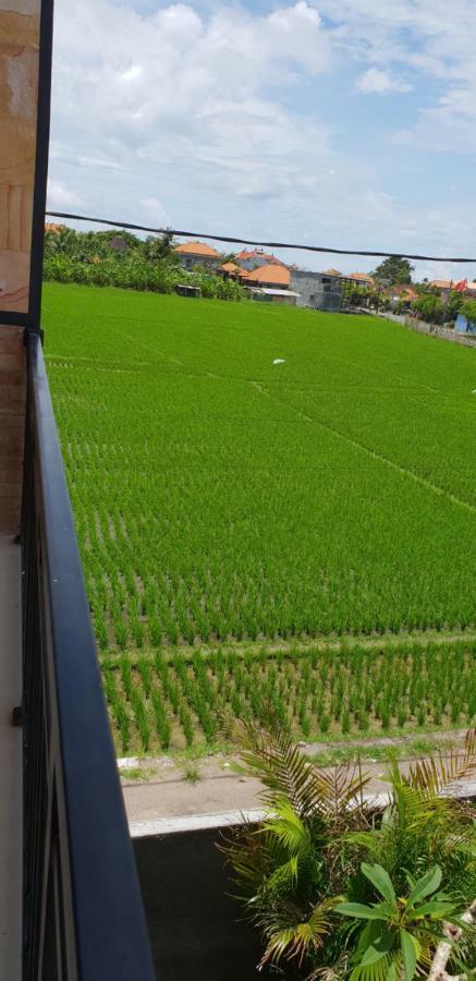 Sun Homestay Canggu ภายนอก รูปภาพ
